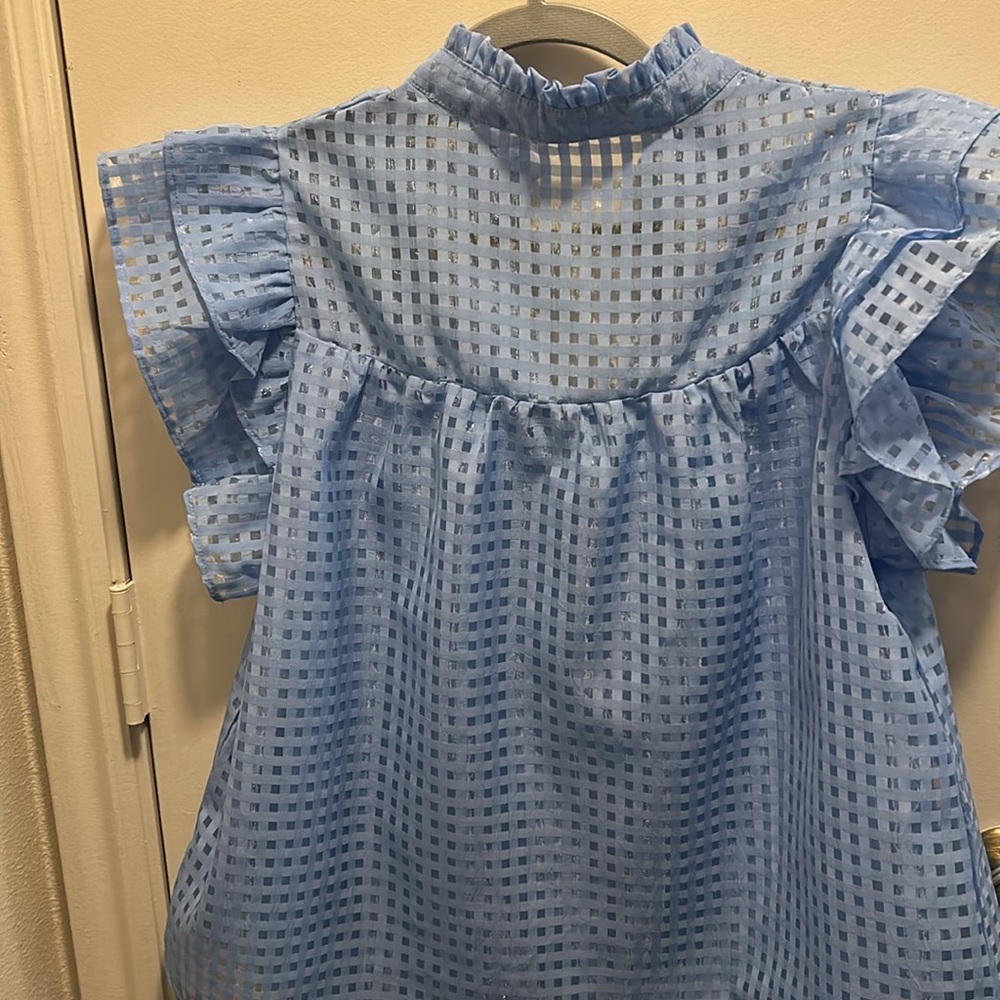 New In shirt - Picture 2 of 3